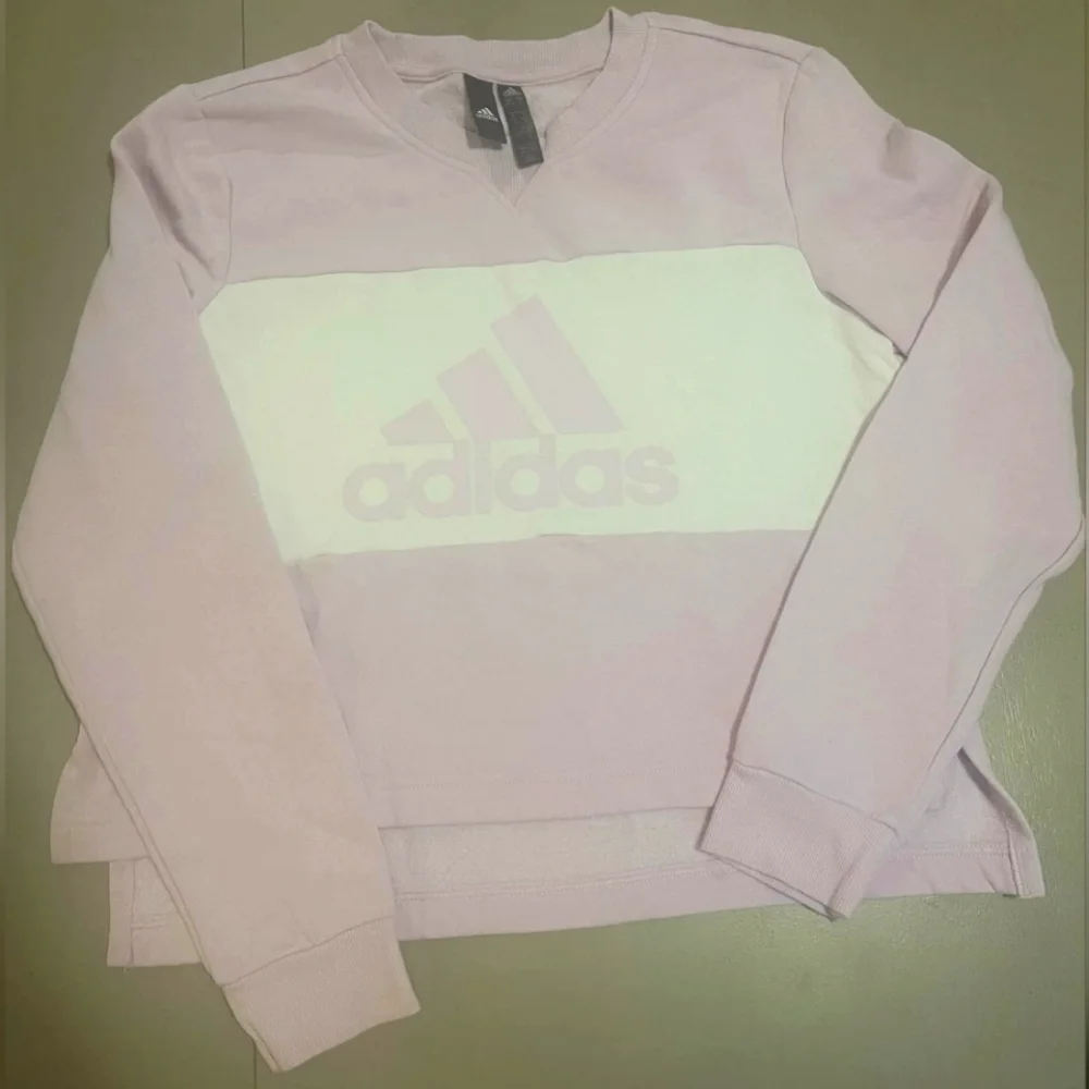 Adidas womens semi cropped oversized crewneck sweatshirt size small - Picture 1 of 4